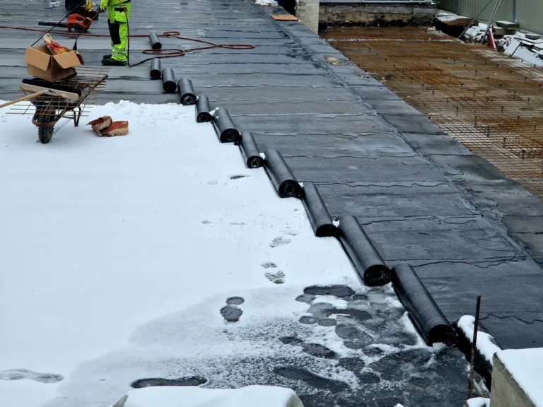 Why Professional Roof Snow Removal Costs Less Than Structural Damage